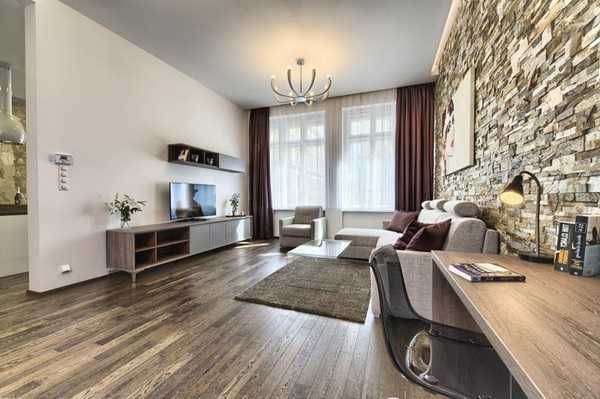 Дава се под наем Тристаен апартамент в Пловдив, Христо Смирненски - 103 кв.м за 448.8 € - Снимка #2