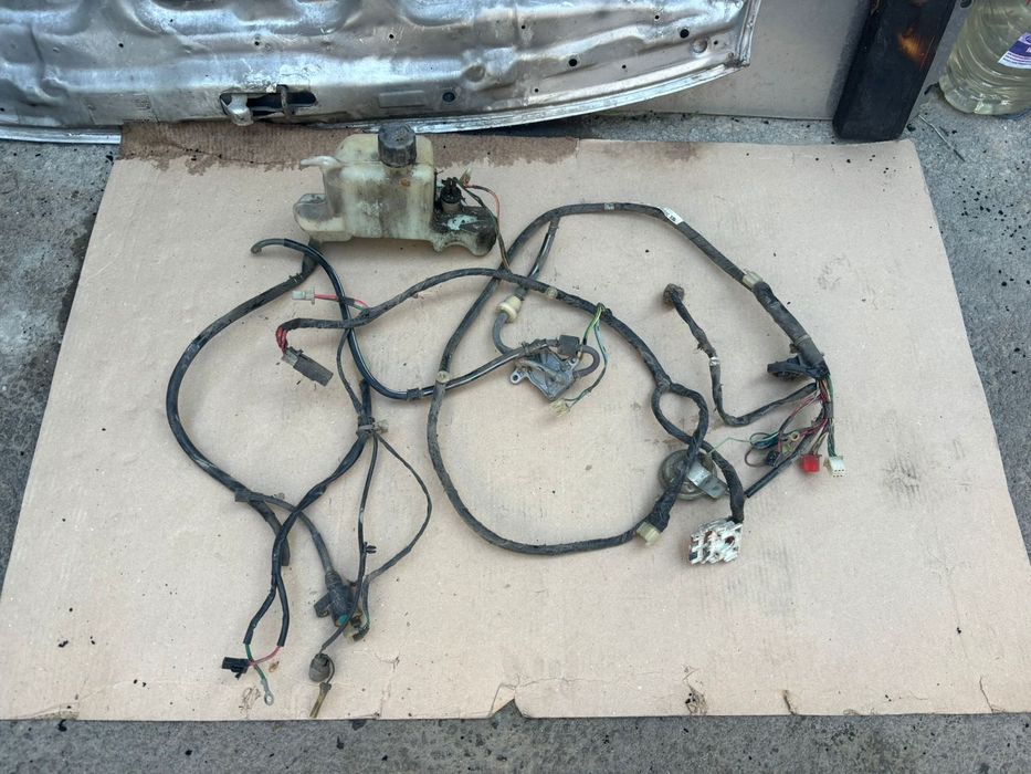 Продам запчасти на мопед разные