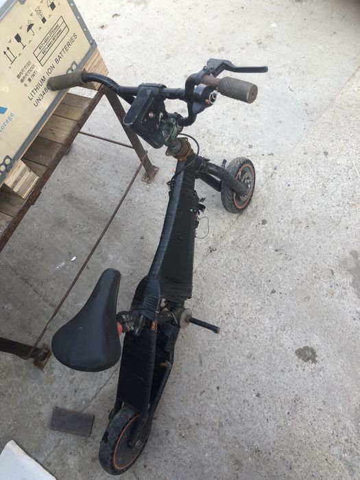 bicicleta cu motor de trotineta
