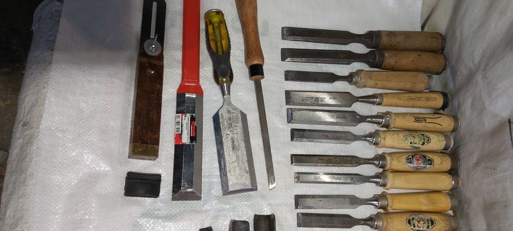 Set dălți sculptură tâmplărie menghina