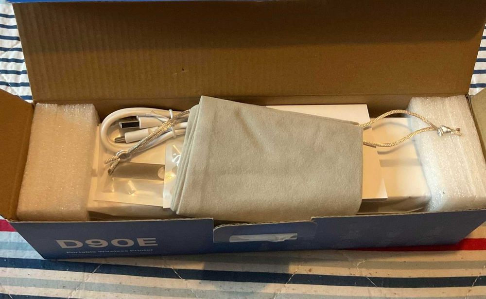 Преносим безжичен принтер D90E, Bluetooth и USB, поддържа термохартия