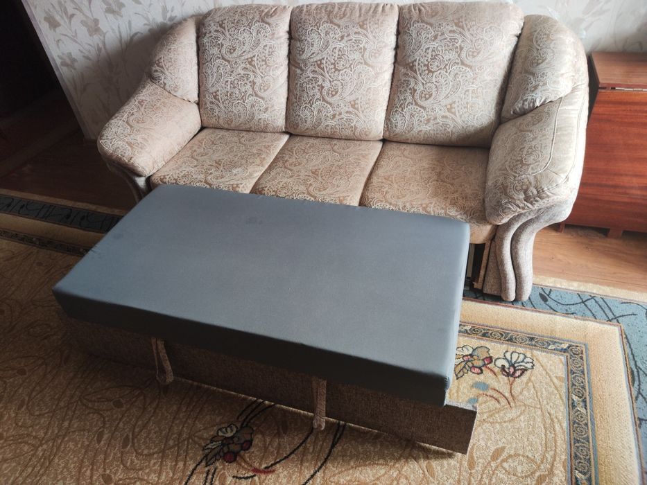 Продам диван 666