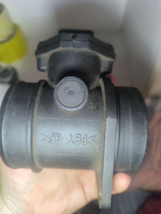 Продам ДМРВ для 210 Мерса
