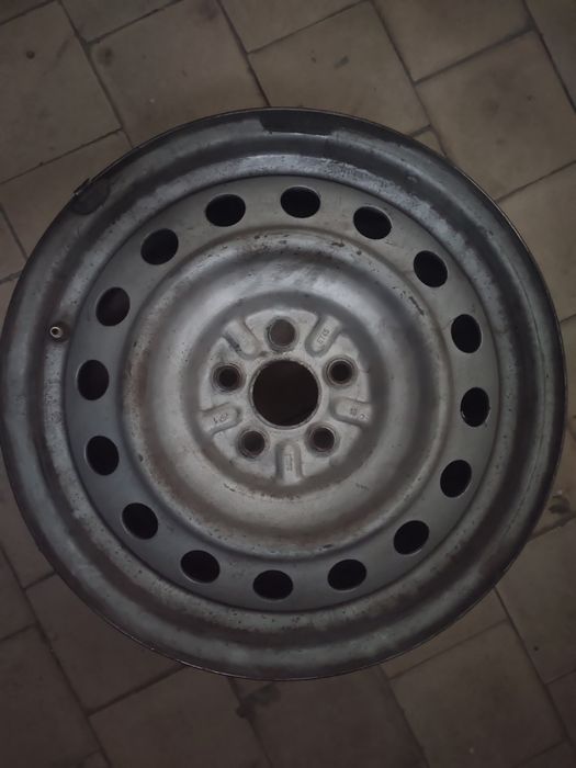 Диски  от Toyota avensis