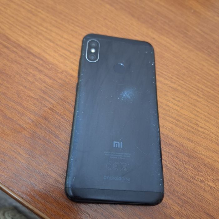Телефон Mi A2 Lite