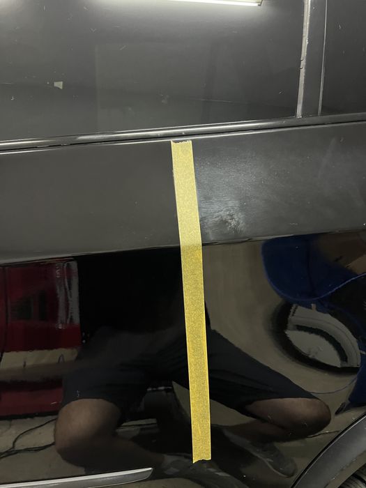 Ofer servicii de polish profesional auto