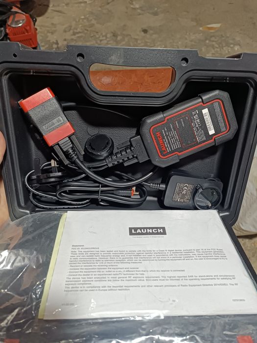 Продам сканер лаунч 919 почти новый