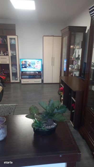 Vând apartament 2 camere Pitești MC Donald's gara