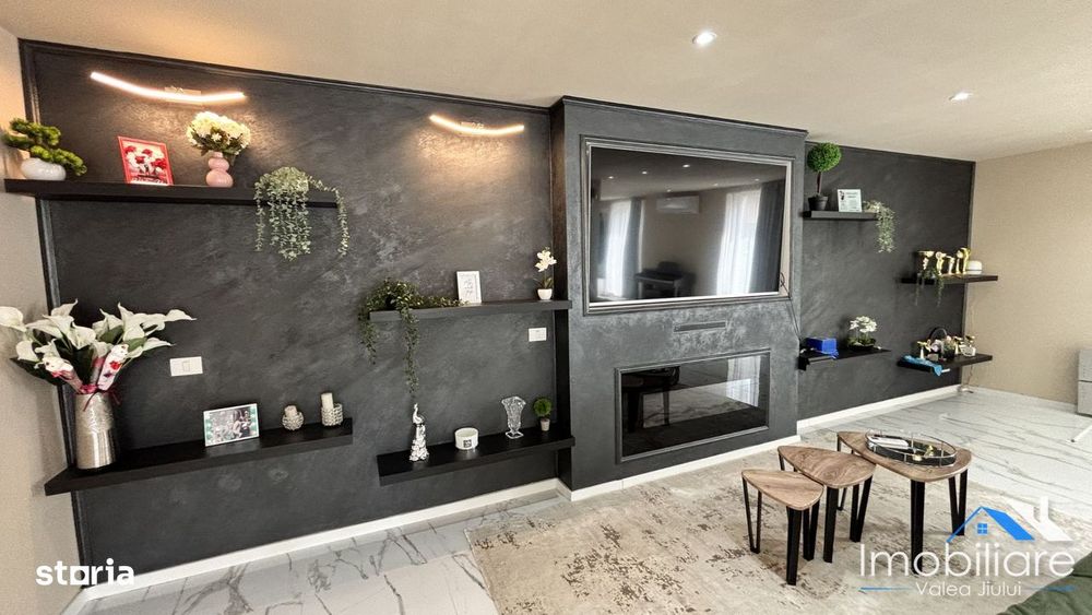 Casa / Pensiune exclusivista - Petrila (Bratianu) | 4 camere cu baie
