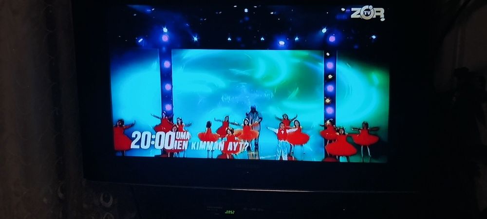 Телевизор SAMSUNG.