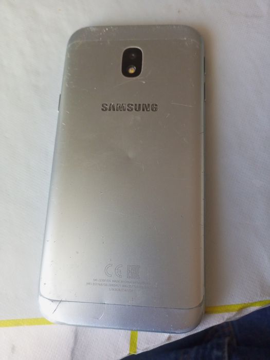 Продам Самсунг Galaxy J7
