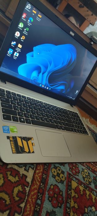 Продам срочно Ноутбук