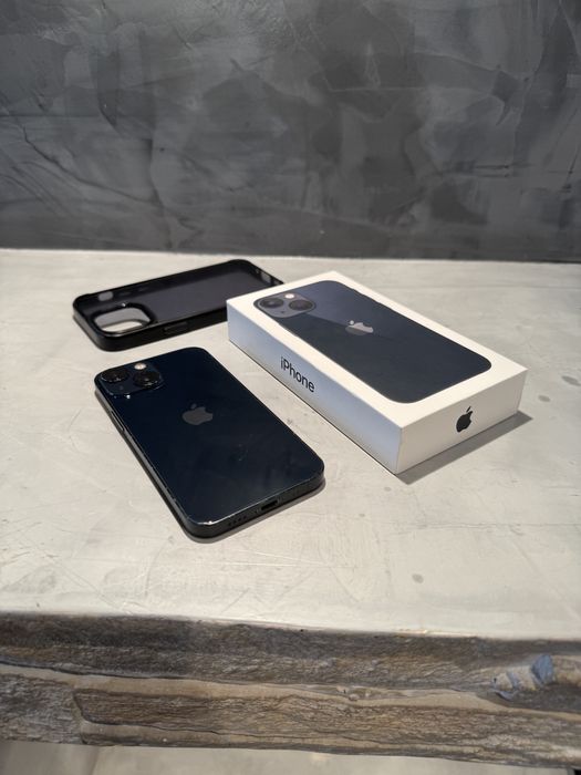 Iphone 13 Mini Midnight 128 GB + подарък