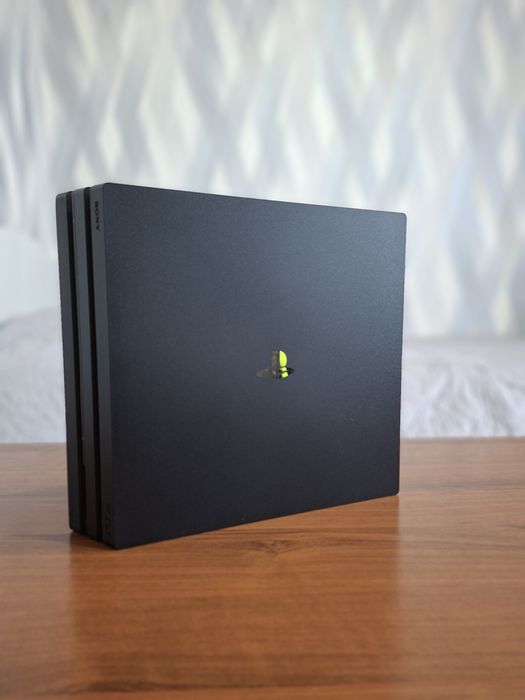PlayStation 4 Pro 1 ТБ