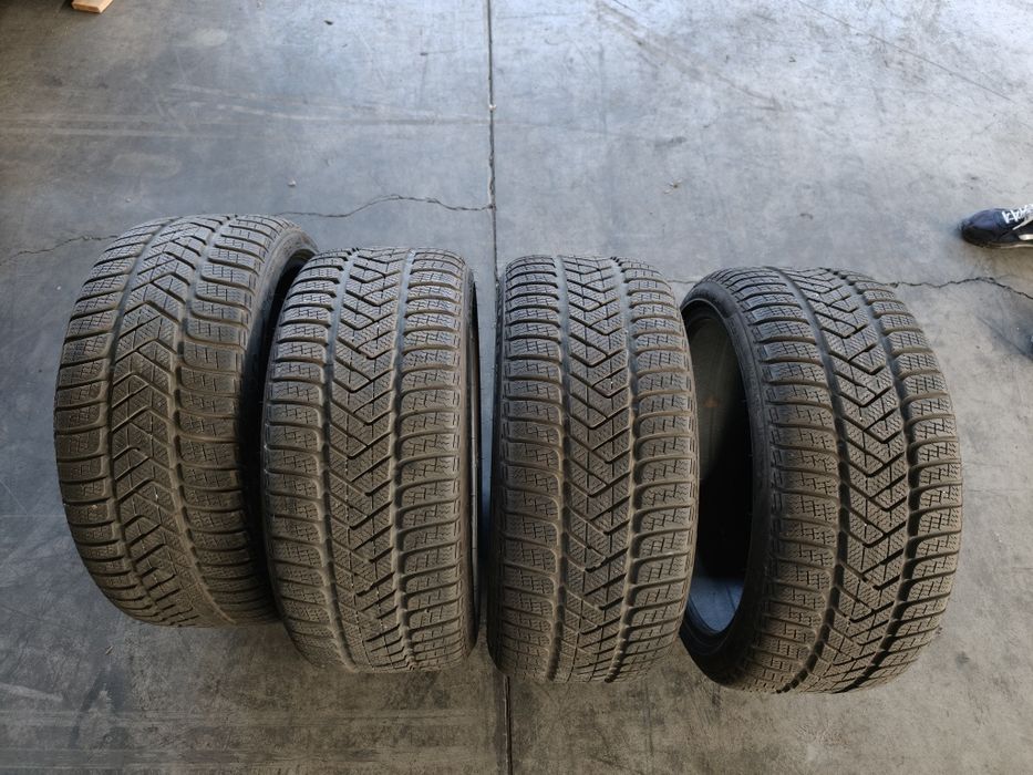 255/35 19  зимни гуми Pirelli