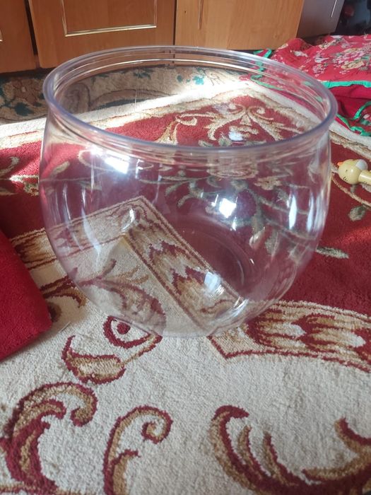 Продается Круглый аквариум компрессор в подарок