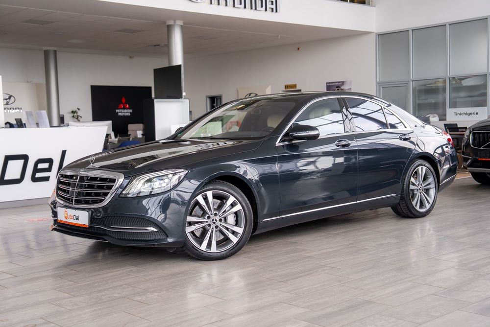 Mercedes-Benz S S560 4Matic 9G-Tronic 4.0 V8 / Multimedia / Night Vision /