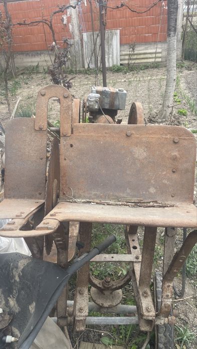 Vand motor de taiat lemne