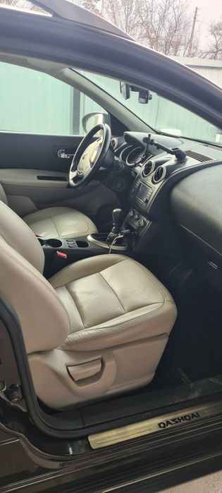 Nissan Qashqai  1.5 dci tekna. Consum mic întreținere ieftină. Urgent!