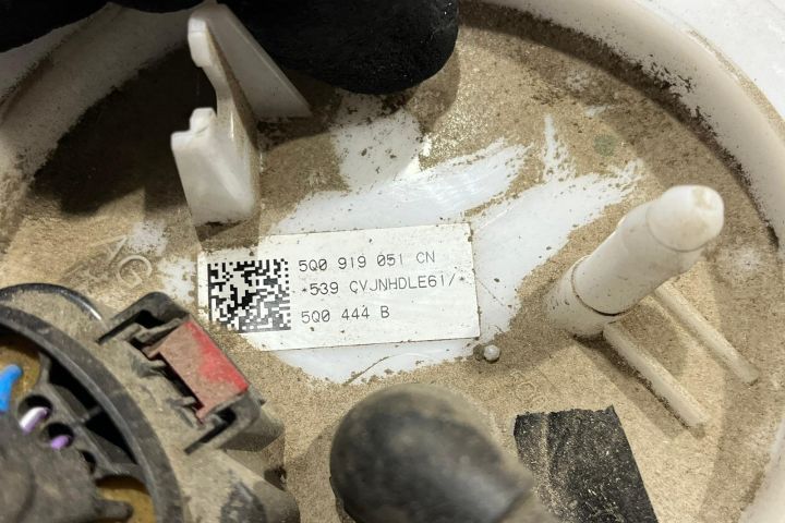 Pompa combustibil rezervor 1.4 TSI Hibrid 5Q0919051 Volkswagen VW Pas