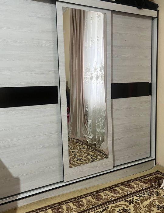 Спальный мебел сотилади