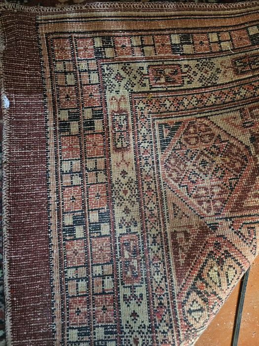 Продаётся антикварный ковёр 3×4