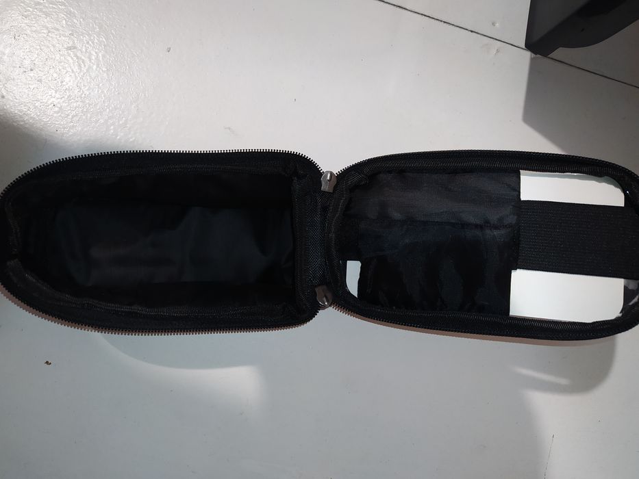 Чехол сумочка под телефон на велосипед