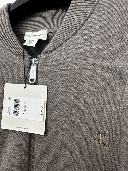 Cвитер с замком Calvin Klein