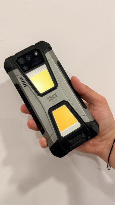 IHunt Titan Metal P22000 Projector PRO