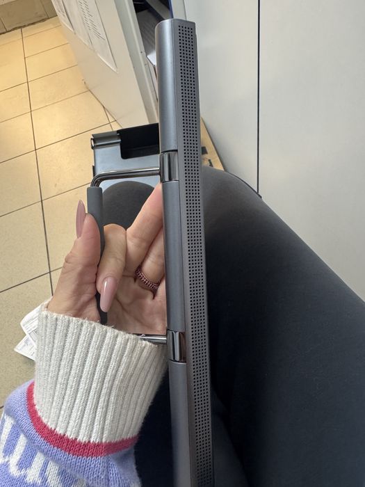 Vand Tableta LENOVO Yoga Smart Tab, 10.1", 64GB, 4GB RAM, WiFi, Black