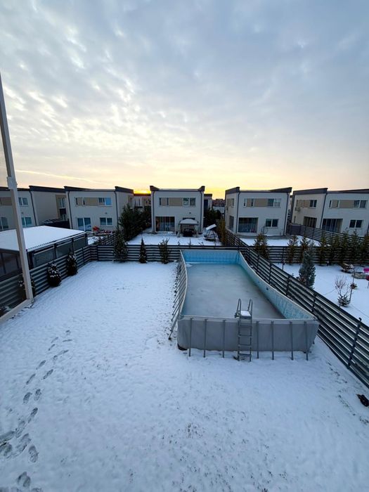 Piscina Bestway 9.5x4.5m