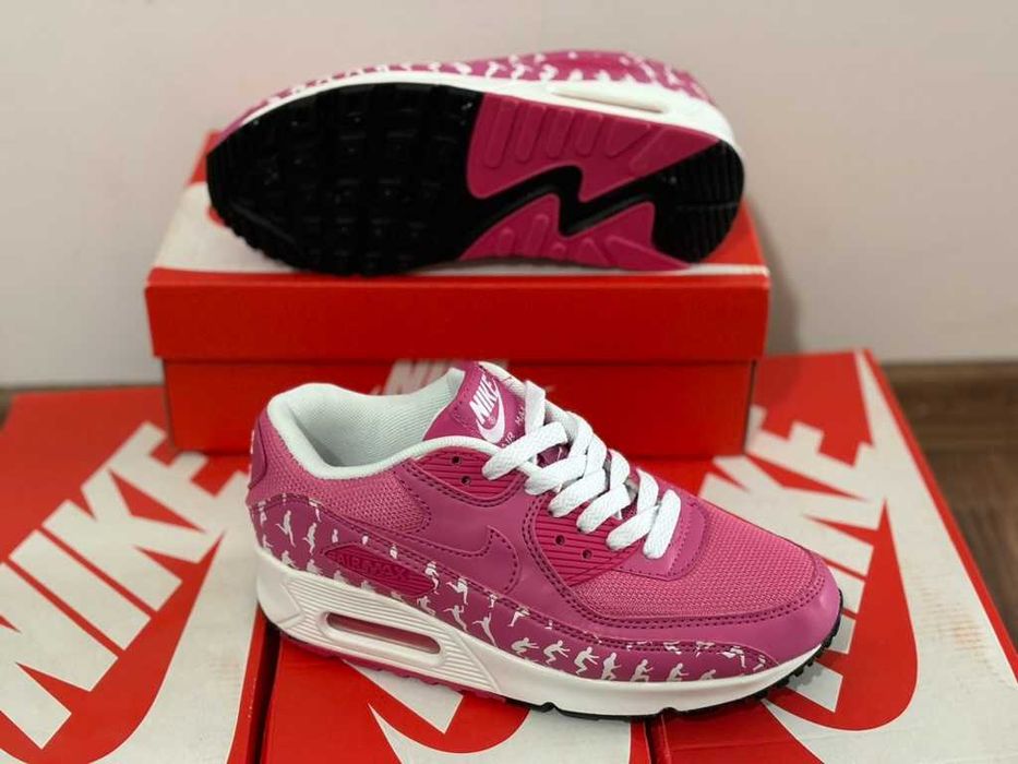 Nike Air Max - Дамски розови с бели детайли, размери 38, 39