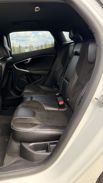 Volvo V40 2.0, 2016