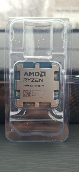 Продам процессор AMD Ryzen 9 9900X