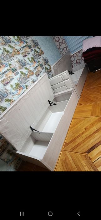 Кровать сундук сотилади