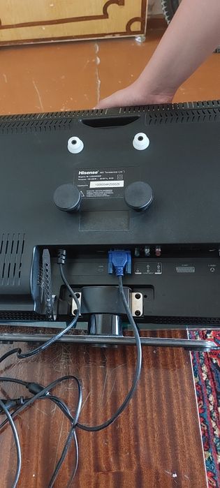 Телевизор Hisense в хорошем состоянии