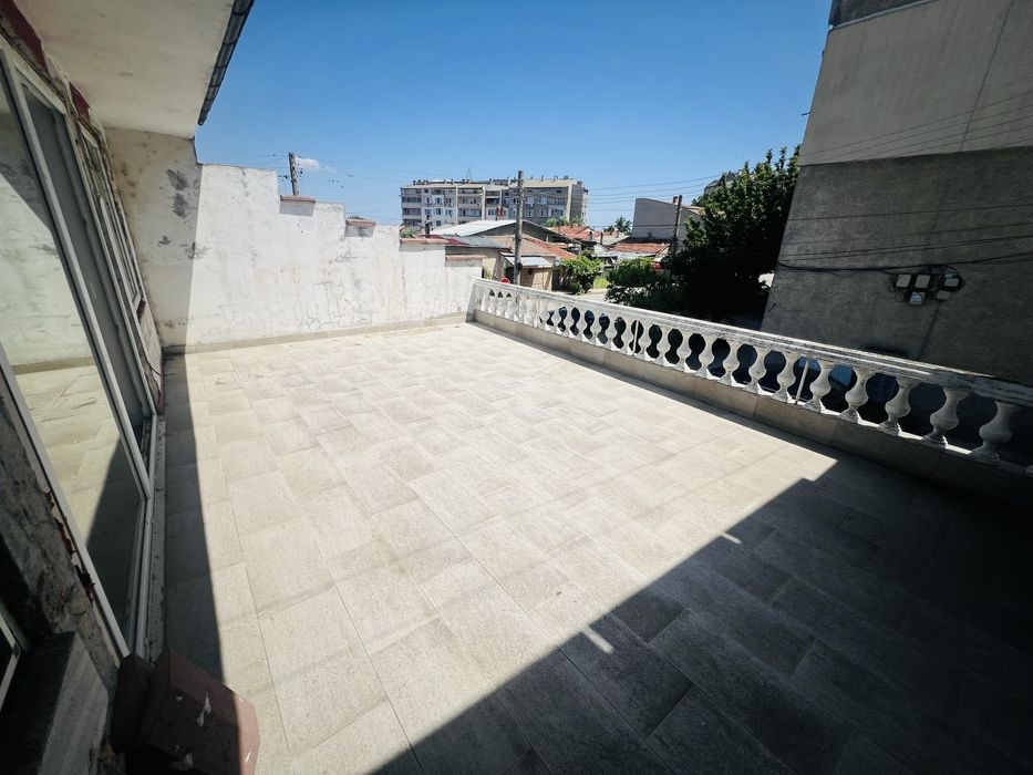 Двуетажна къща в град Силистра