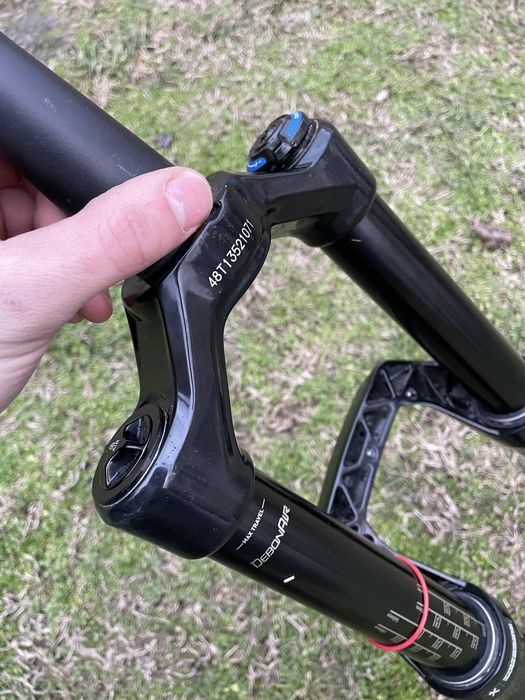 RockShox DebonAir 29” | 160mm ход 44mm Offset