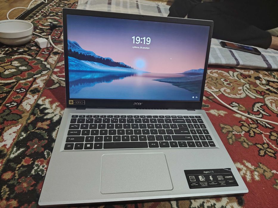 Noutbook corei3 acer