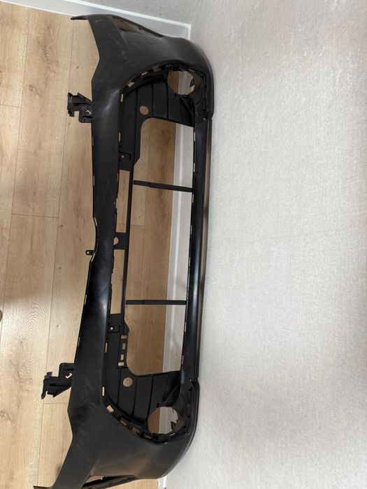 Передний бампер camry 55