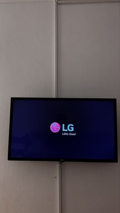 Televizor LG Smart 80cm! Nou, impecabil!