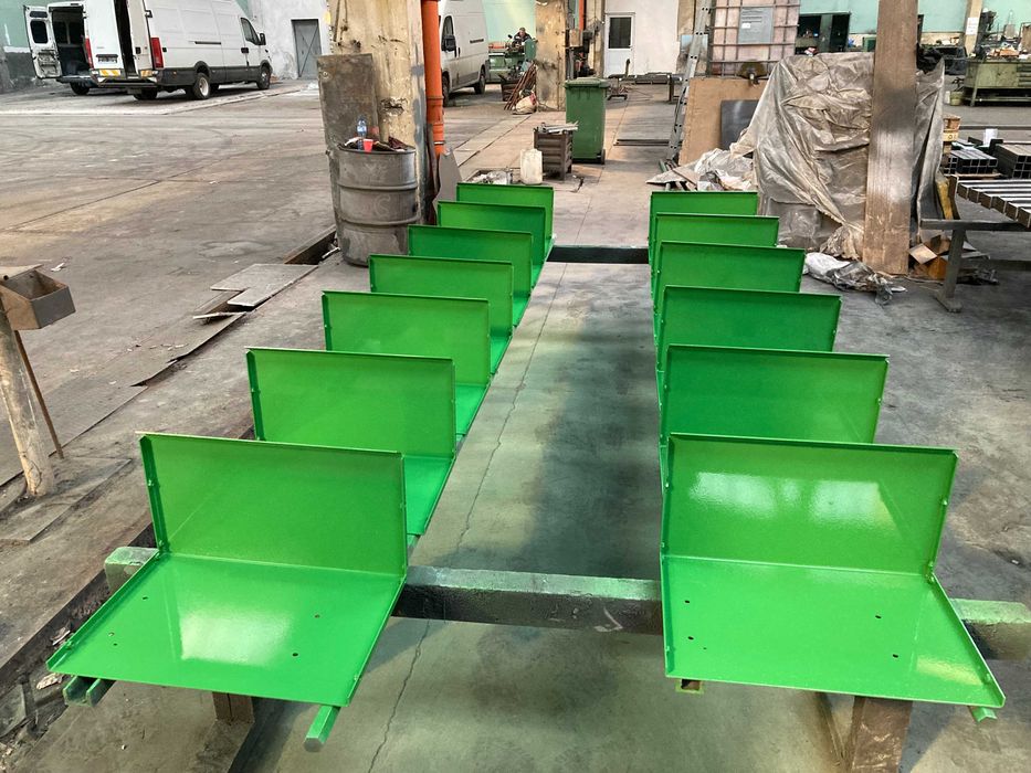 Заваръчни услуги и метални конструкции.