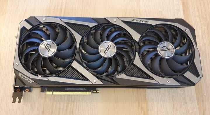 ASUS Rog Strix RTX 3070 8GB GDDR6 GPU