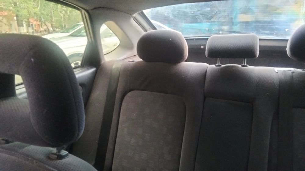 Автомобиль Тойота Авенсис