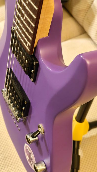 Schecter C-6 Deluxe - Seymour Duncan JP/'59, като нова