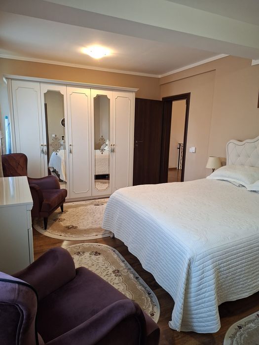Proprietar, vând vilă în zona Ford - Hamat - Ionumi