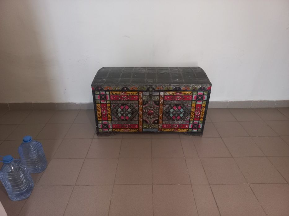 Сандық сатылады келіп көріңіздер