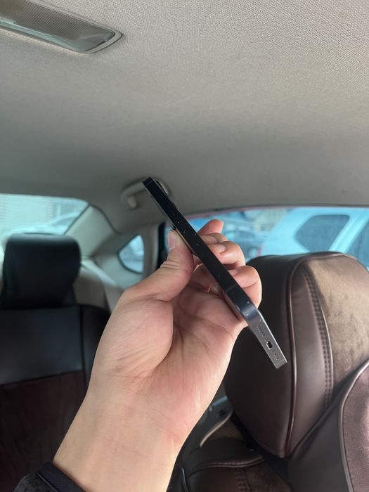 Продам Айфон 13 128ГБ 84%емкость