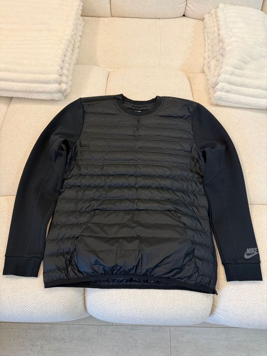 Vând bluză Nike Mărimea S , 100 Ron