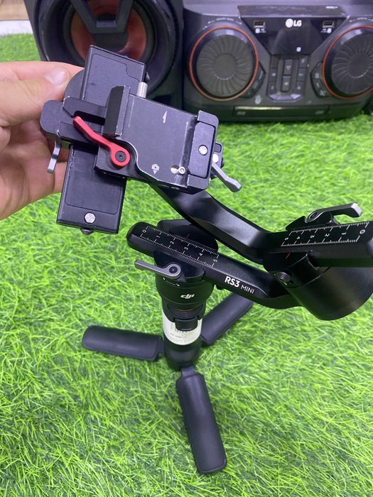 Стабилизатор DJI RS 3mini